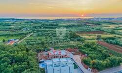 Kuca, Umag, prodaja, 620000 €, 140 m2