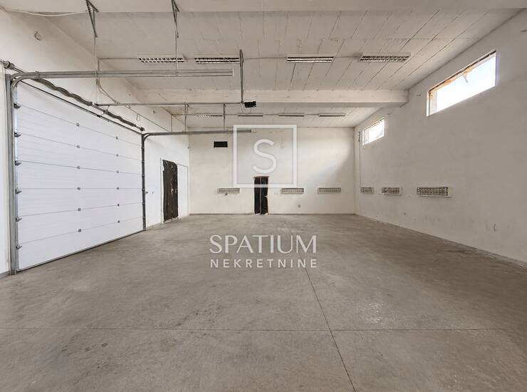 KOSTRENA, DUGOROČNI NAJAM, GARAŽA 150 M2