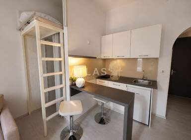 Jednosoban stan, Rijeka, Centar, najam, 500 €, 23 m2