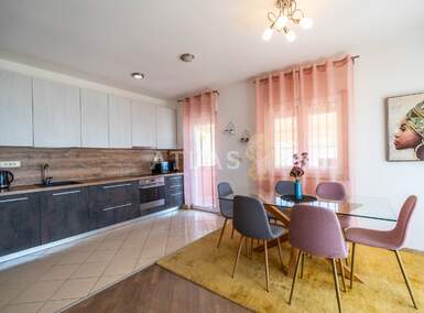 Cetvorosoban stan, Kastav, Brestovice, najam, 1700 €, 98 m2