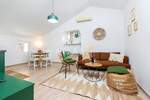 ROVINJ, STAN U CENTRU GRADA S UHODANIM TURISTIČKIM NAJMOM