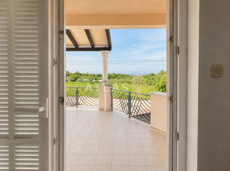 ISTRA | KUĆA S UGOSTITELJSKIM PROSTOROM I VELIKIM POTENCIJALOM