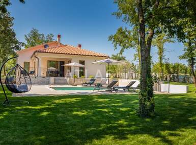 Kuca, Kanfanar, prodaja, 676000 €, 152 m2
