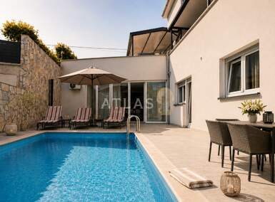 Cetvorosoban stan, Matulji, prodaja, 420000 €, 132 m2