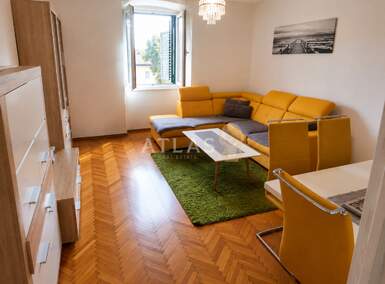 Trosoban stan, Rijeka, Belveder, najam, 800 €, 68 m2