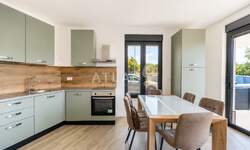 Trosoban stan, Poreč, prodaja, 360000 €, 71 m2