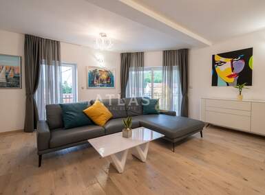 Kuca, Matulji, prodaja, 850000 €, 400 m2