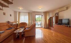 Cetvorosoban stan, Opatija, Ičići, prodaja, 450000 €, 92 m2
