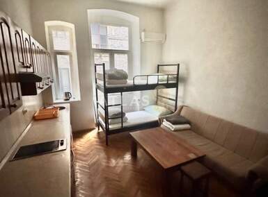 Stan, Rijeka, Centar, najam, 250 €, 187 m2