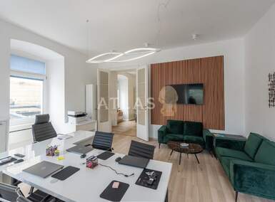 Poslovni prostor, Rijeka, Centar, najam, 1800 €, 87 m2