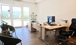 Poslovni prostor, Viškovo, najam, 700 €, 37 m2