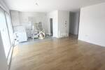 Dugo selo,4-soban stan(S1)140m2 s  prostranim vrtom s 3 strane + 2 PM