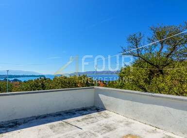 Kuca, Novi Vinodolski, prodaja, 218000 €, 96 m2
