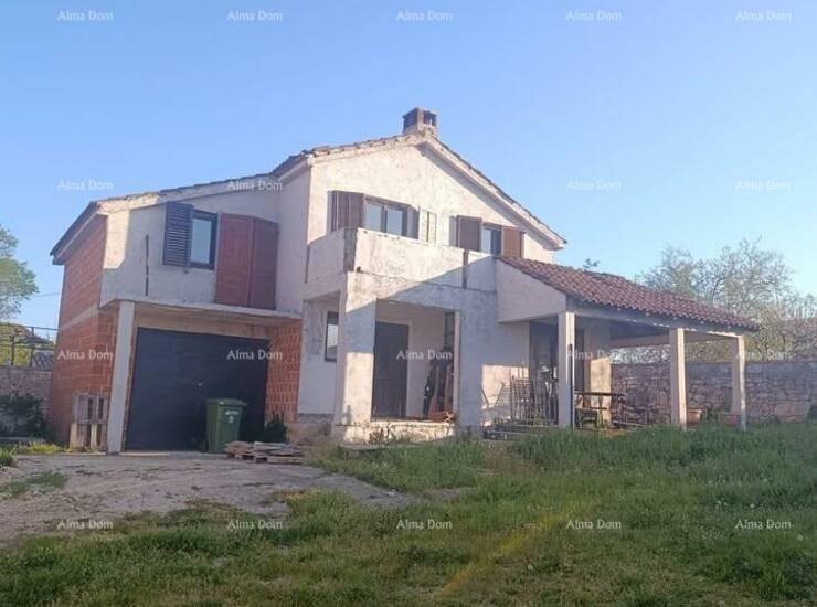 Na prodaju kuća smještena u mirnom dijelu općine Sveti Lovreč, idealna ...
