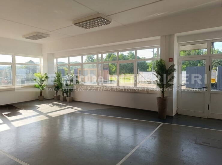 Poslovni prostor: Mala Gorica, izložbeno-prodajni salon 65,82 m²