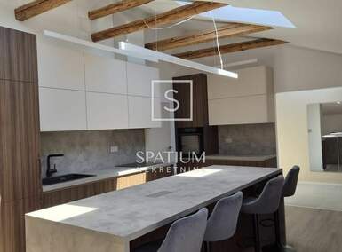 Cetvorosoban stan, Rijeka, Bulevard, najam, 1300 €, 135 m2