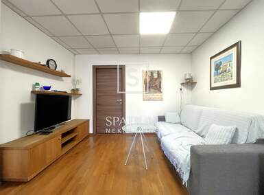 Trosoban stan, Rijeka, Centar, najam, 660 €, 52 m2