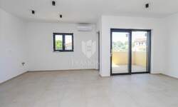 Dvosoban stan, Pula, Štinjan, prodaja, 300000 €, 75 m2