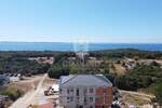 Barbariga, stan na drugom katu i pogledom na more