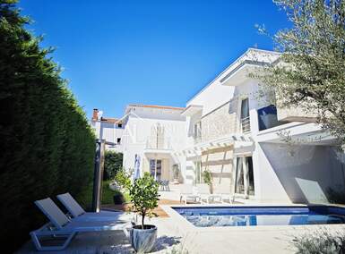 Kuca, Poreč, prodaja, 1250000 €, 240 m2