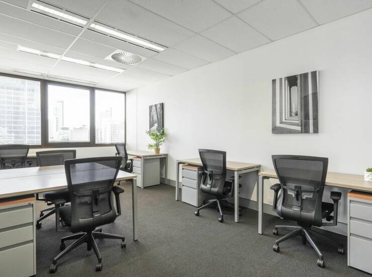 Uredski prostor za 15 radnih mjesta na lokaciji Regus City centre EUR