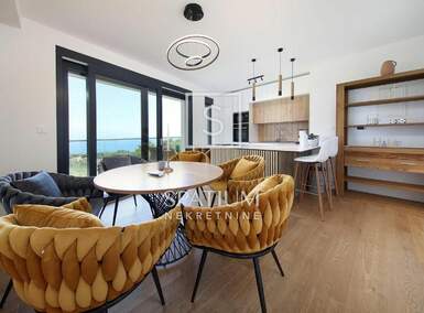 Trosoban stan, Opatija, Ika, prodaja, 572000 €, 108 m2