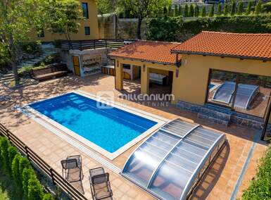 Kuca, Opatija, Poljane, najam, 3100 €, 250 m2