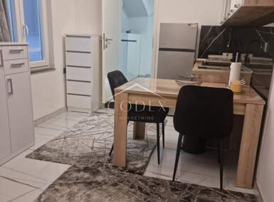Dvosoban stan, Rijeka, Centar, prodaja, 185000 €, 36 m2