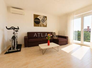 Trosoban stan, Kastav, najam, 1600 €, 85 m2