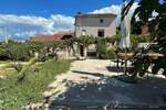 IZVRSNA PRILIKA – PRODAJA DVIJU KUĆA NA ODLIČNOJ LOKACIJI, SAMO 800 m O...