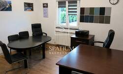 Poslovni prostor, Viškovo, Marinići, najam, 3900 €, 386 m2
