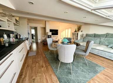 Trosoban stan, Malinska-Dubašnica, Malinska, prodaja, 360000 €, 81 m2