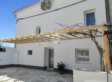 Kuca, Ližnjan, Valtura, prodaja, 300000 €, 130 m2