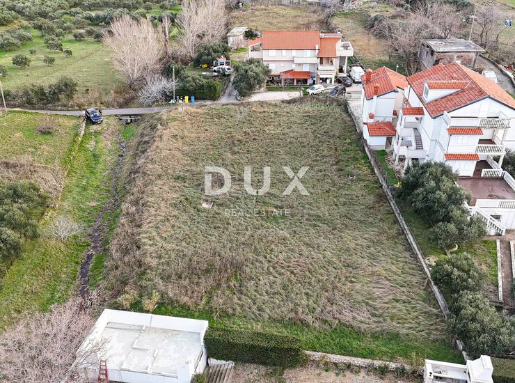 Rab, Mundanije, građevinsko zemljište, 570 m2, 6 min do centra