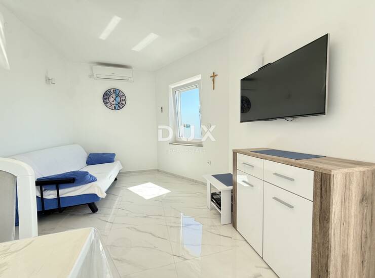 Krk, Malinska, apartman na 1. katu, 73 m², vlastiti parking