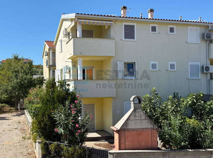 Apartman 53 m2 PRODAJA Krk, Klimno, Čižići, parkirno mjesto