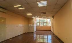 Poslovni prostor, Pula, prodaja, 110000 €, 52 m2