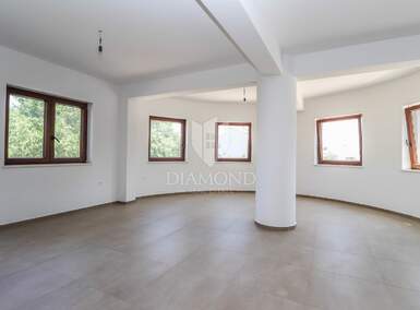 Dvosoban stan, Pula, prodaja, 306123 €, 91 m2
