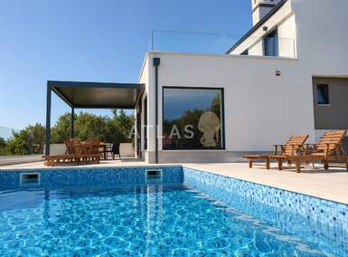 Kuca, Kostrena, najam, 5000 €, 300 m2
