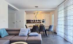 Kuca, Rab, prodaja, 950000 €, 300 m2