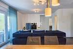 Rab, dvojna kuća s 3 apartmana, 300 m2, novogradnja