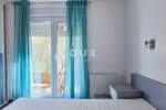 Rab, dvojna kuća s 3 apartmana, 300 m2, novogradnja