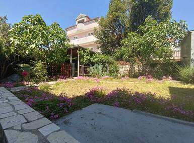 Trosoban stan, Crikvenica, prodaja, 220000 €, 75 m2