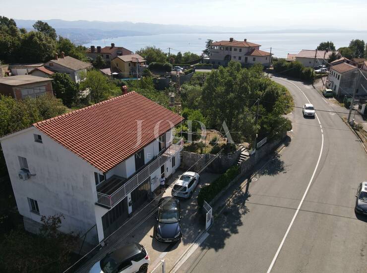 Stambeno-poslovna kuća – Bregi, Matulji