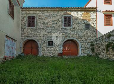 Kuca, Poreč, Fuškulin, prodaja, 195000 €, 200 m2