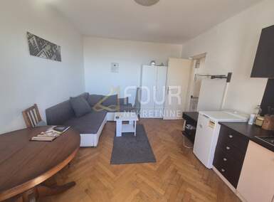 Jednosoban stan Donja Vežica, Rijeka 29m² - 450 € | SveHrNekretnine