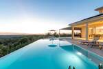 ISTRA, MOTOVUN - Vila s infinity bazenom i wellness zonom - otvoren pogled na m