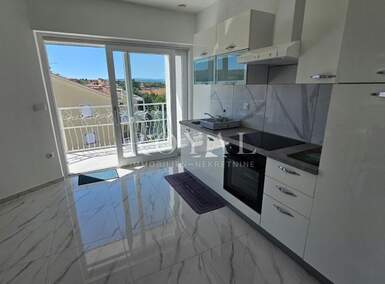 Trosoban stan Radići, Malinska-Dubašnica 72m² - 299.000 € | SveHrNekretnine