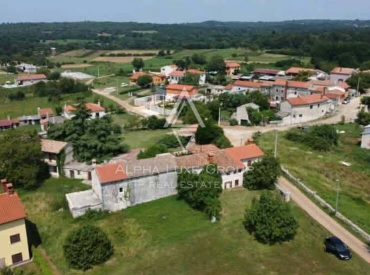 Istra, Barban : Kamena kuća s projektom renovacije — fotografija 3