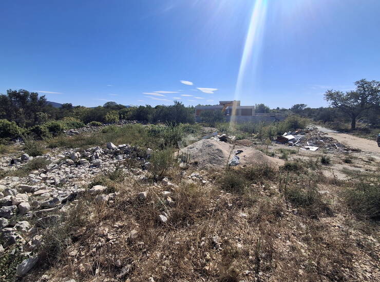 GRAĐEVINSKO ZEMLJIŠTE - 997M2 - IDEALNO ZA DVA OBJEKTA, MIRNA I TIHA POZICIJA — fotografija 5